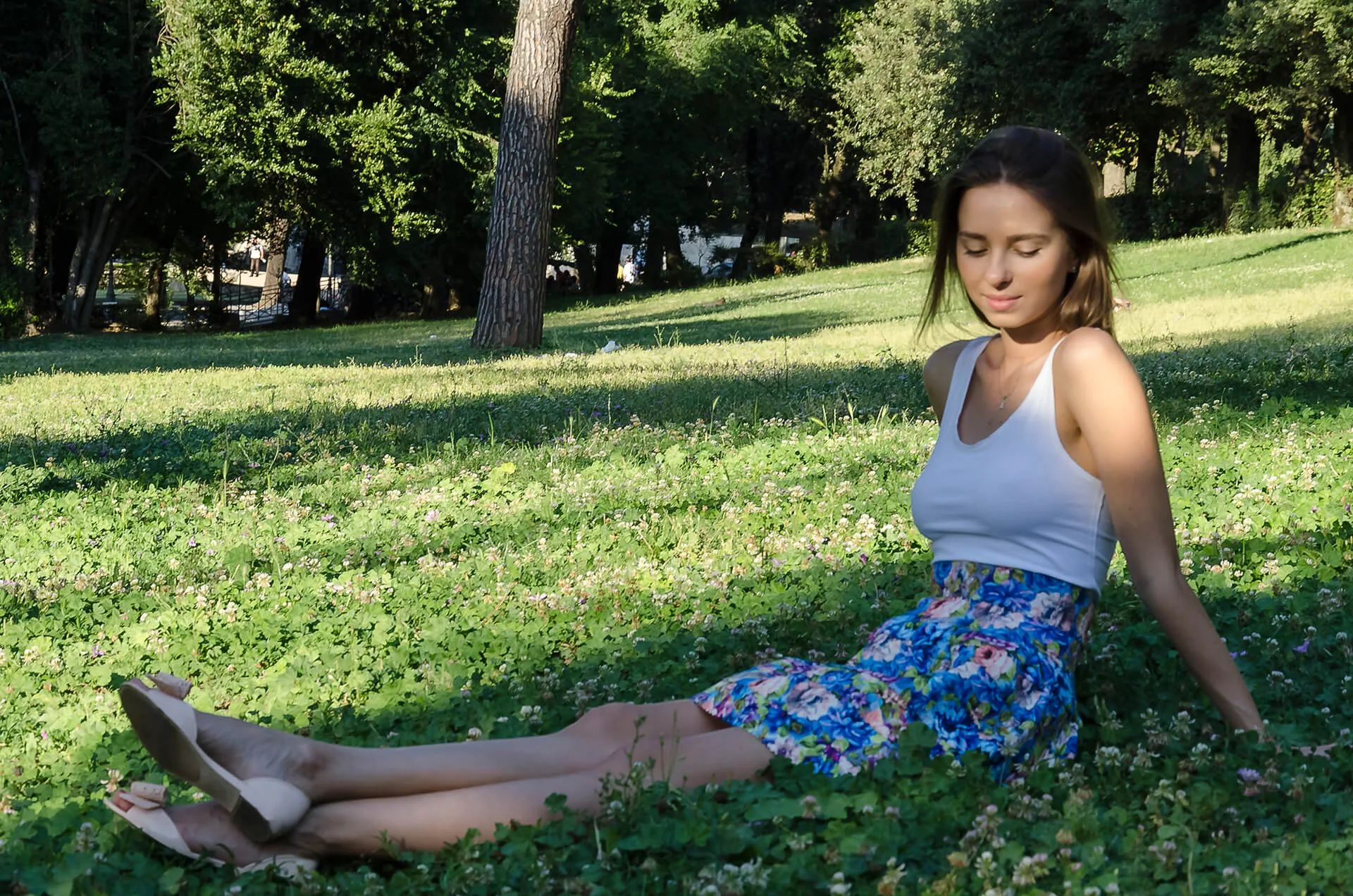 Bucolic Solo traveller photoshoot in Rome